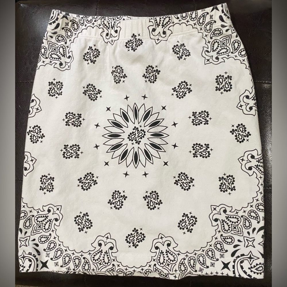 Forever 21 White Paisley High Waisted Skirt/paisley tube top set Small